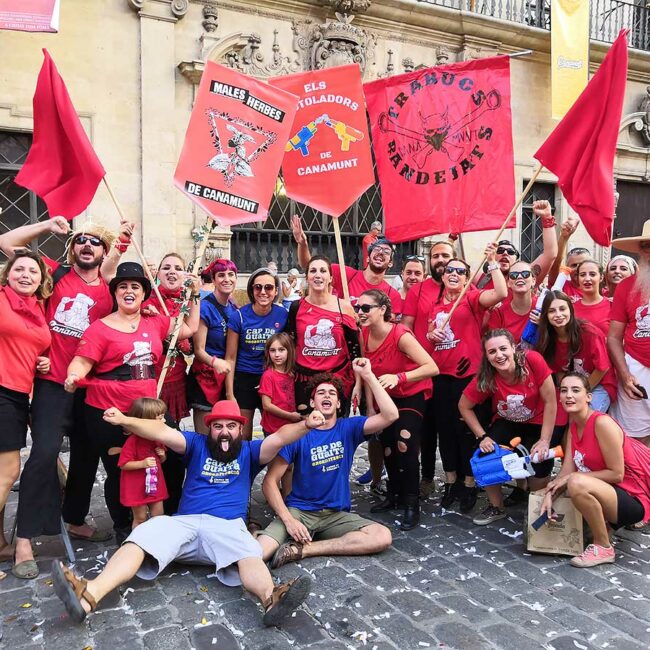 Colles de Canamunt a la penjada de blassons